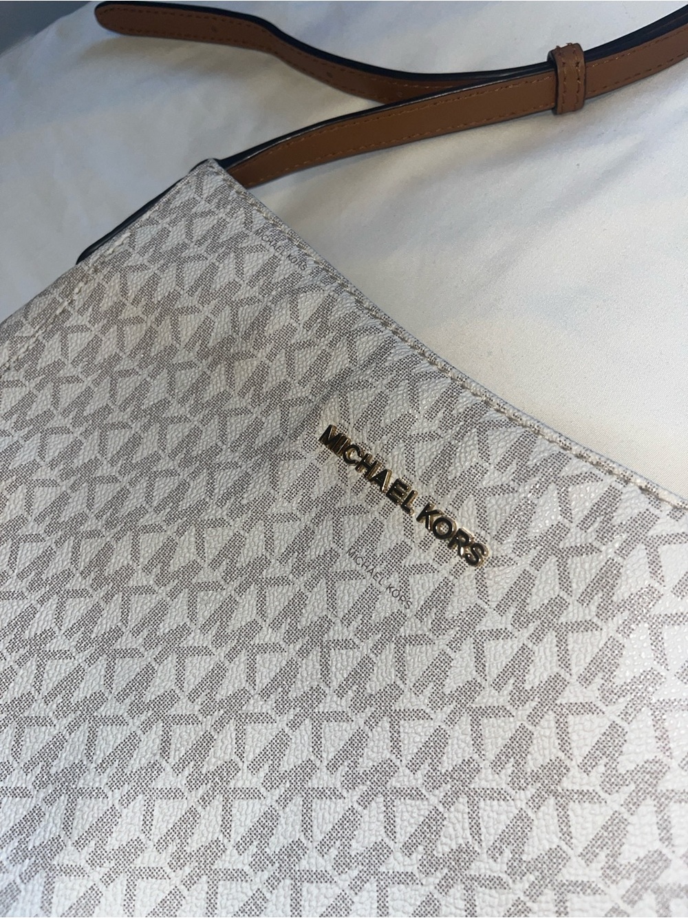 Michael Kors Beige Monogram Crossbody with Brown Strap - Picture 8 of 16
